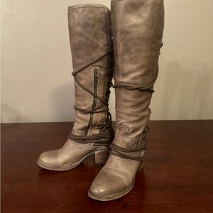 FREEBIRD Coals, size 8. Worn a few times